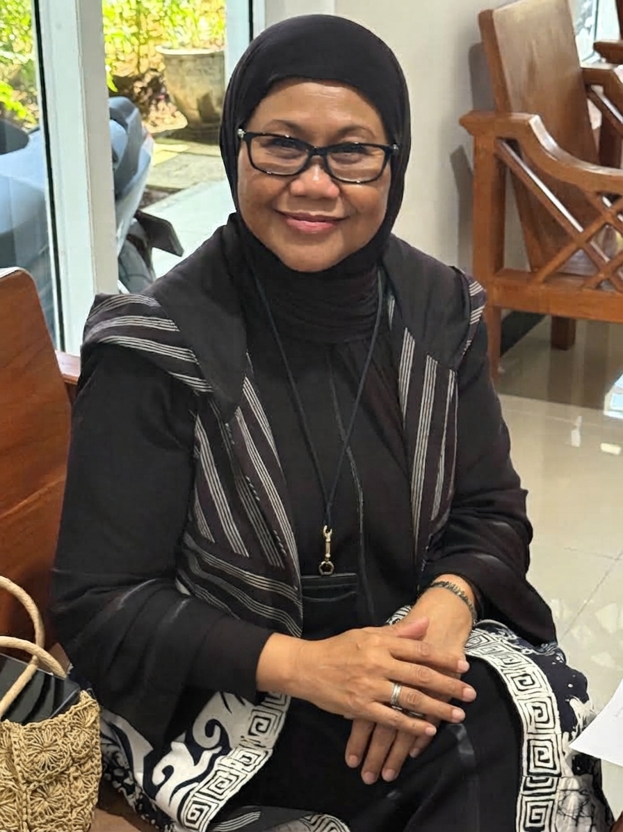Hj. Nur Syamsiah